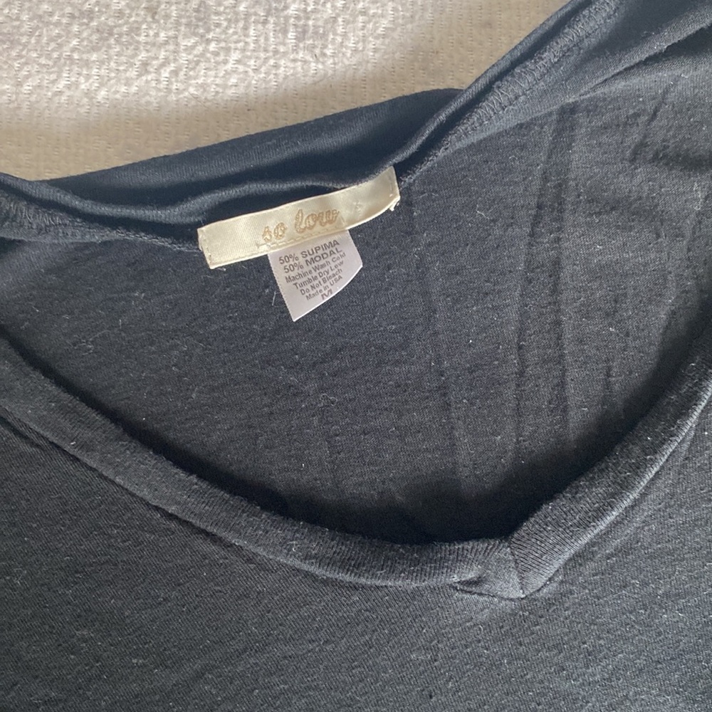 Black t-shirt - Picture 2 of 2